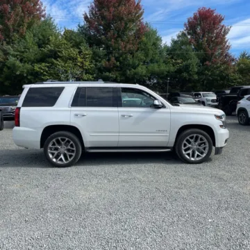 More photos of 2018 Chevrolet Tahoe Premier at Indy Auto Man, IN