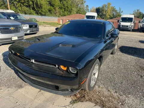 Another view of 2019 Dodge Challenger SXT for sale in Indianapolis, IN at Indy Auto Man