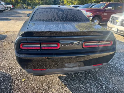 More photos of 2019 Dodge Challenger SXT at Indy Auto Man, IN