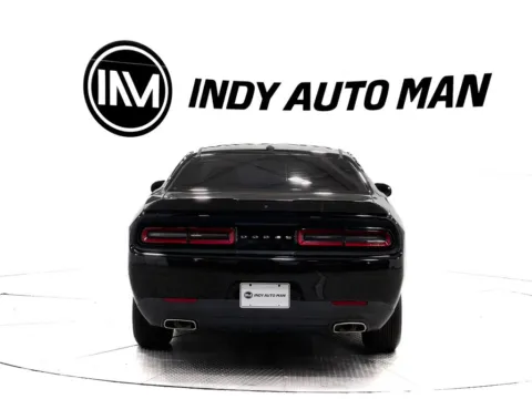 More photos of 2019 Dodge Challenger SXT at Indy Auto Man, IN