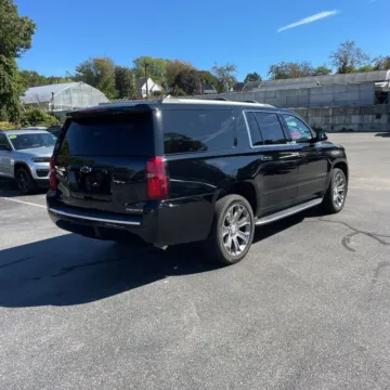 More photos of 2019 Chevrolet Suburban Premier at Indy Auto Man, IN