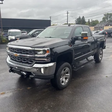 Another view of 2017 Chevrolet Silverado 1500 LTZ 1LZ for sale in Indianapolis, IN at Indy Auto Man