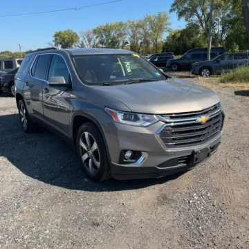 Gray 2019 Chevrolet Traverse 3LT for sale in Indianapolis, IN