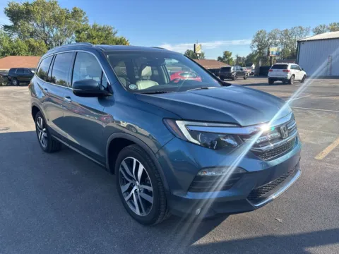 Gray 2016 Honda Pilot Elite for sale in Indianapolis, IN