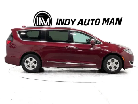 Another view of 2017 Chrysler Pacifica Touring L Plus for sale in Indianapolis, IN at Indy Auto Man