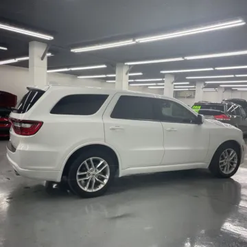 More photos of 2021 Dodge Durango R/T at Indy Auto Man, IN