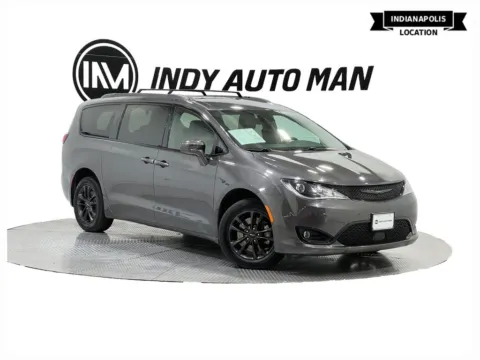 Gray 2020 Chrysler Pacifica Launch Edition for sale in Indianapolis, IN