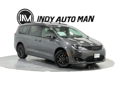 Gray 2020 Chrysler Pacifica Launch Edition for sale in Indianapolis, IN