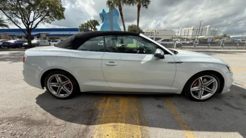 More photos of 2018 Audi S5 3.0T Premium Plus quattro at Indy Auto Man, IN