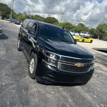 Black 2019 Chevrolet Suburban LT for sale in Indianapolis, IN