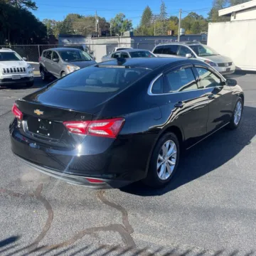 More photos of 2019 Chevrolet Malibu LT at Indy Auto Man, IN