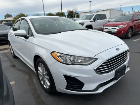 White 2020 Ford Fusion SE for sale in Indianapolis, IN