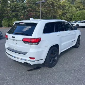 More photos of 2015 Jeep Grand Cherokee High Altitude at Indy Auto Man, IN