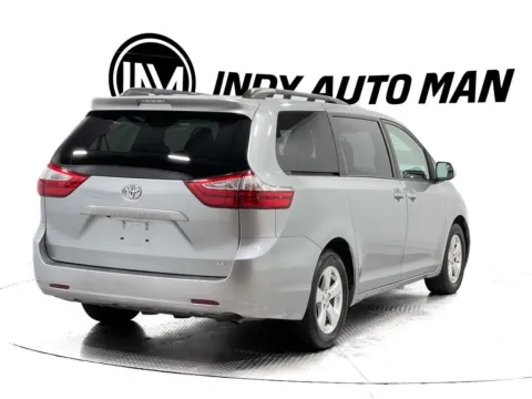 More photos of 2017 Toyota Sienna LE 8 Passenger at Indy Auto Man, IN