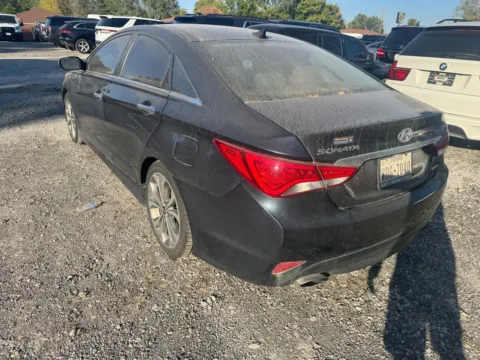 More photos of 2014 Hyundai Sonata Limited at Indy Auto Man, IN