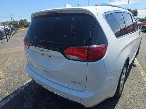 Another view of 2019 Chrysler Pacifica Limited for sale in Indianapolis, IN at Indy Auto Man