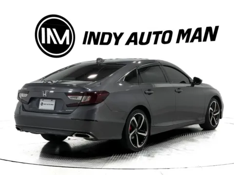More photos of 2018 Honda Accord Sport at Indy Auto Man, IN