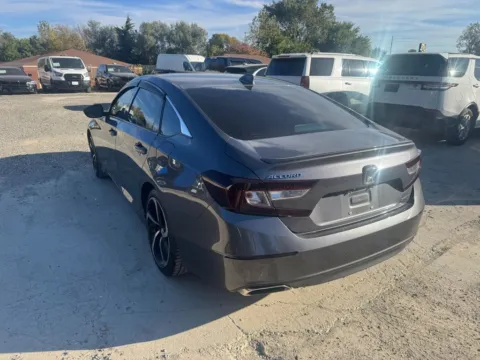 More photos of 2018 Honda Accord Sport at Indy Auto Man, IN