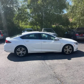 More photos of 2018 Buick Regal Preferred at Indy Auto Man, IN