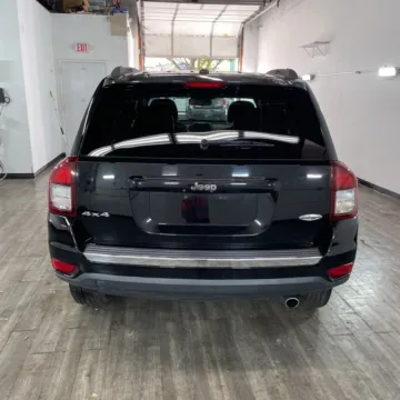 More photos of 2017 Jeep Compass High Altitude at Indy Auto Man, IN