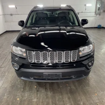 Photos of 2017 Jeep Compass High Altitude for sale in Indianapolis, IN at Indy Auto Man