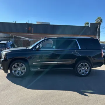 More photos of 2016 GMC Yukon Denali at Indy Auto Man, IN