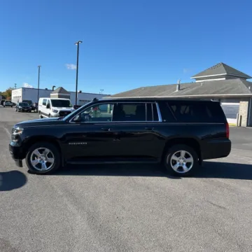More photos of 2017 Chevrolet Suburban LT at Indy Auto Man, IN