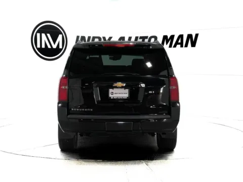More photos of 2017 Chevrolet Suburban LT at Indy Auto Man - Indianapolis, IN