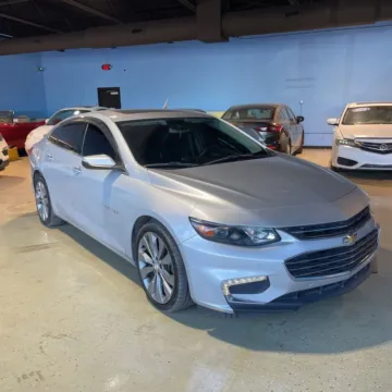 Silver 2018 Chevrolet Malibu Premier for sale in Indianapolis, IN