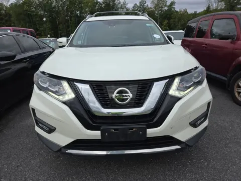 Photos of 2017 Nissan Rogue SL for sale in Indianapolis, IN at Indy Auto Man