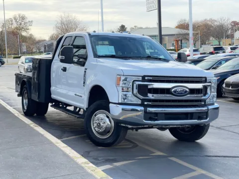 Photos of 2020 Ford F-350SD XLT DRW for sale in Indianapolis, IN at Indy Auto Man - Indianapolis