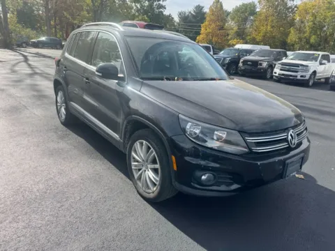 Black 2013 Volkswagen Tiguan SE 4Motion for sale in Indianapolis, IN