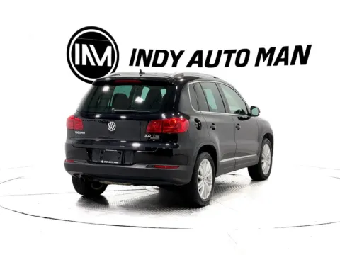 More photos of 2013 Volkswagen Tiguan SE 4Motion at Indy Auto Man, IN