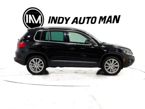 Another view of 2013 Volkswagen Tiguan SE 4Motion for sale in Indianapolis, IN at Indy Auto Man