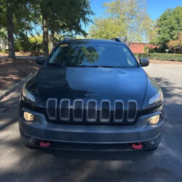 Photos of 2016 Jeep Cherokee Trailhawk for sale in Indianapolis, IN at Indy Auto Man