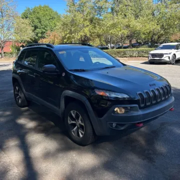 Black 2016 Jeep Cherokee Trailhawk for sale in Indianapolis, IN