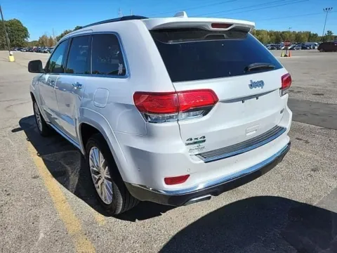 More photos of 2018 Jeep Grand Cherokee Summit at Indy Auto Man, IN