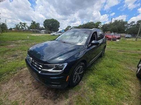 Photos of 2018 Volkswagen Tiguan 2.0T SEL for sale in Indianapolis, IN at Indy Auto Man