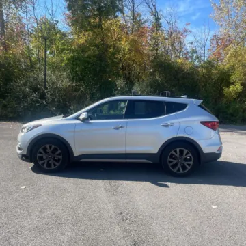 More photos of 2018 Hyundai Santa Fe Sport 2.0T Ultimate at Indy Auto Man, IN
