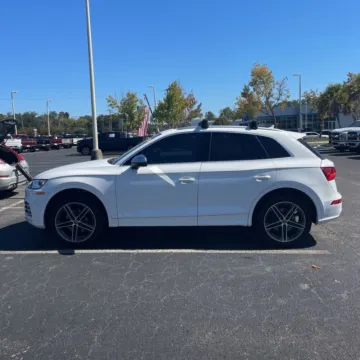 More photos of 2018 Audi SQ5 3.0T Premium Plus quattro at Indy Auto Man, IN