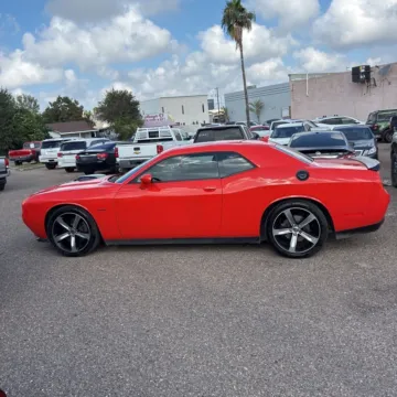 More photos of 2016 Dodge Challenger R/T at Indy Auto Man, IN