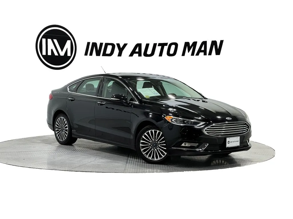 Black 2017 Ford Fusion SE for sale in Indianapolis, IN