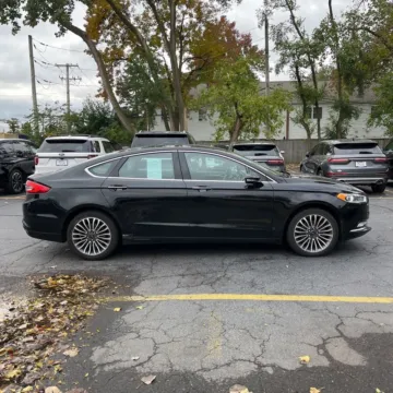 More photos of 2017 Ford Fusion SE at Indy Auto Man, IN