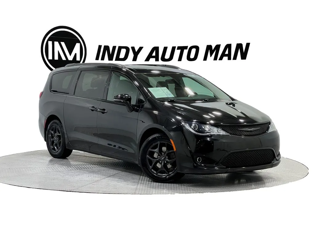 2018 Chrysler Pacifica Limited for sale in Indianapolis, IN