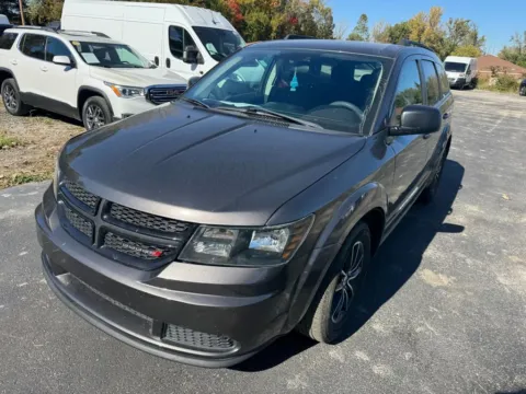 Photos of 2018 Dodge Journey SE for sale in Indianapolis, IN at Indy Auto Man