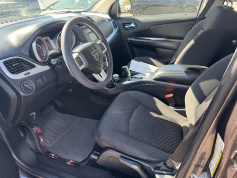 More photos of 2018 Dodge Journey SE at Indy Auto Man, IN