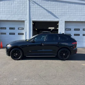 More photos of 2019 Jaguar F-PACE 25t Prestige at Indy Auto Man, IN