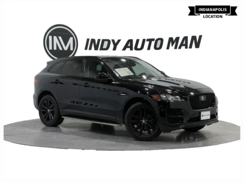 Black 2019 Jaguar F-PACE 25t Prestige for sale in Indianapolis, IN