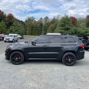 More photos of 2015 Jeep Grand Cherokee SRT at Indy Auto Man, IN