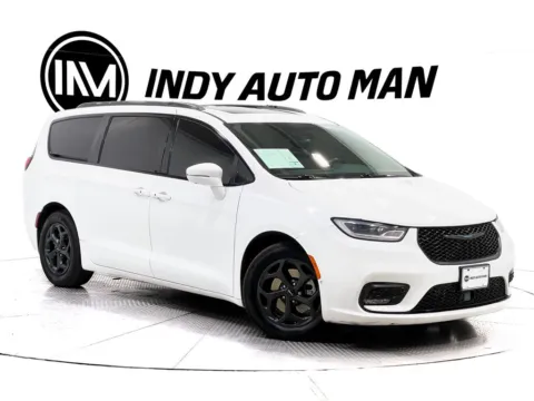Photos of 2021 Chrysler Pacifica Hybrid Limited for sale in Indianapolis, IN at Indy Auto Man